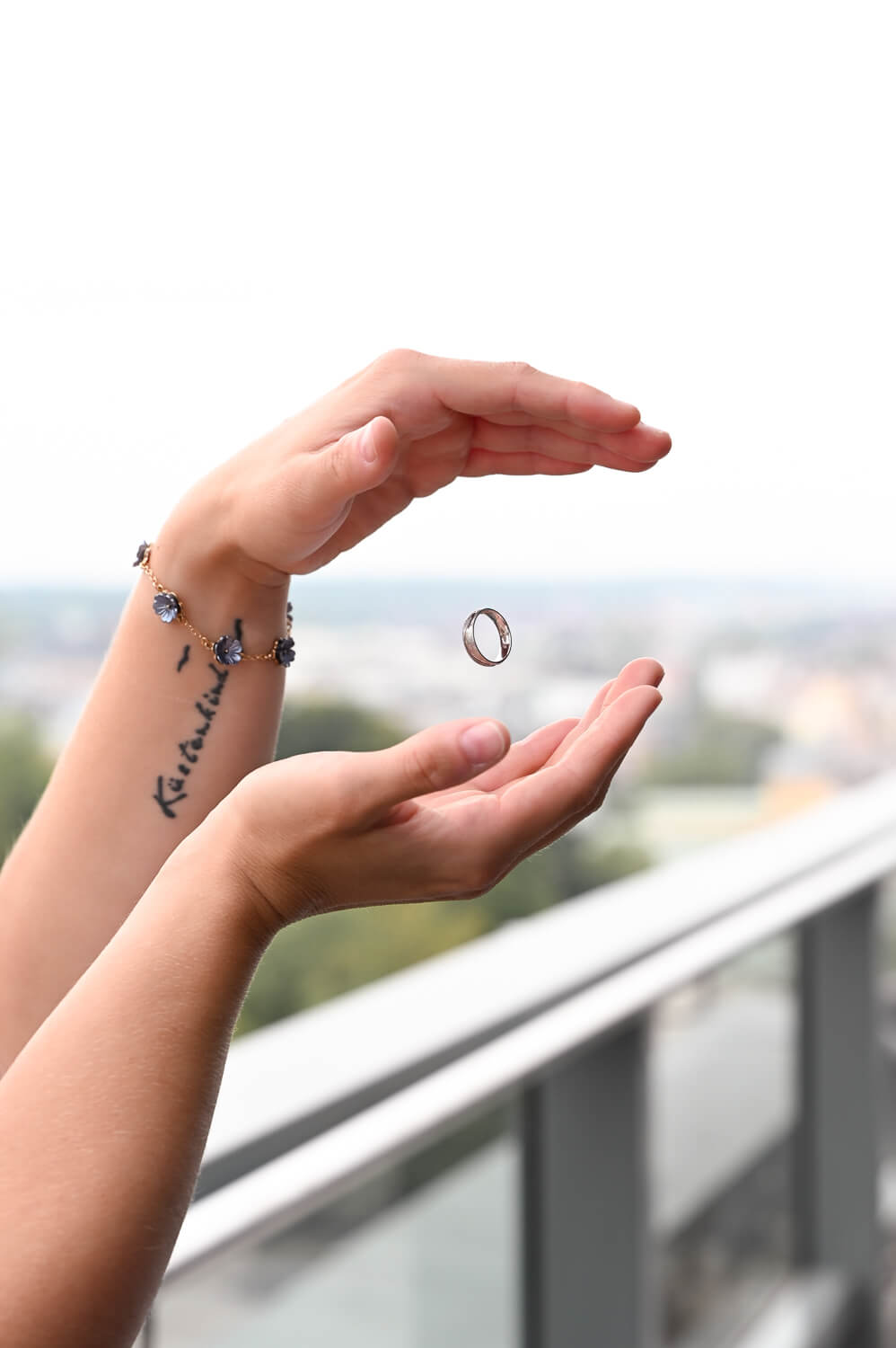 Ein bisschen Magie gehört doch zu jeder Hochzeit dazu, auch zu einem Hochzeitsshooting in Rostock